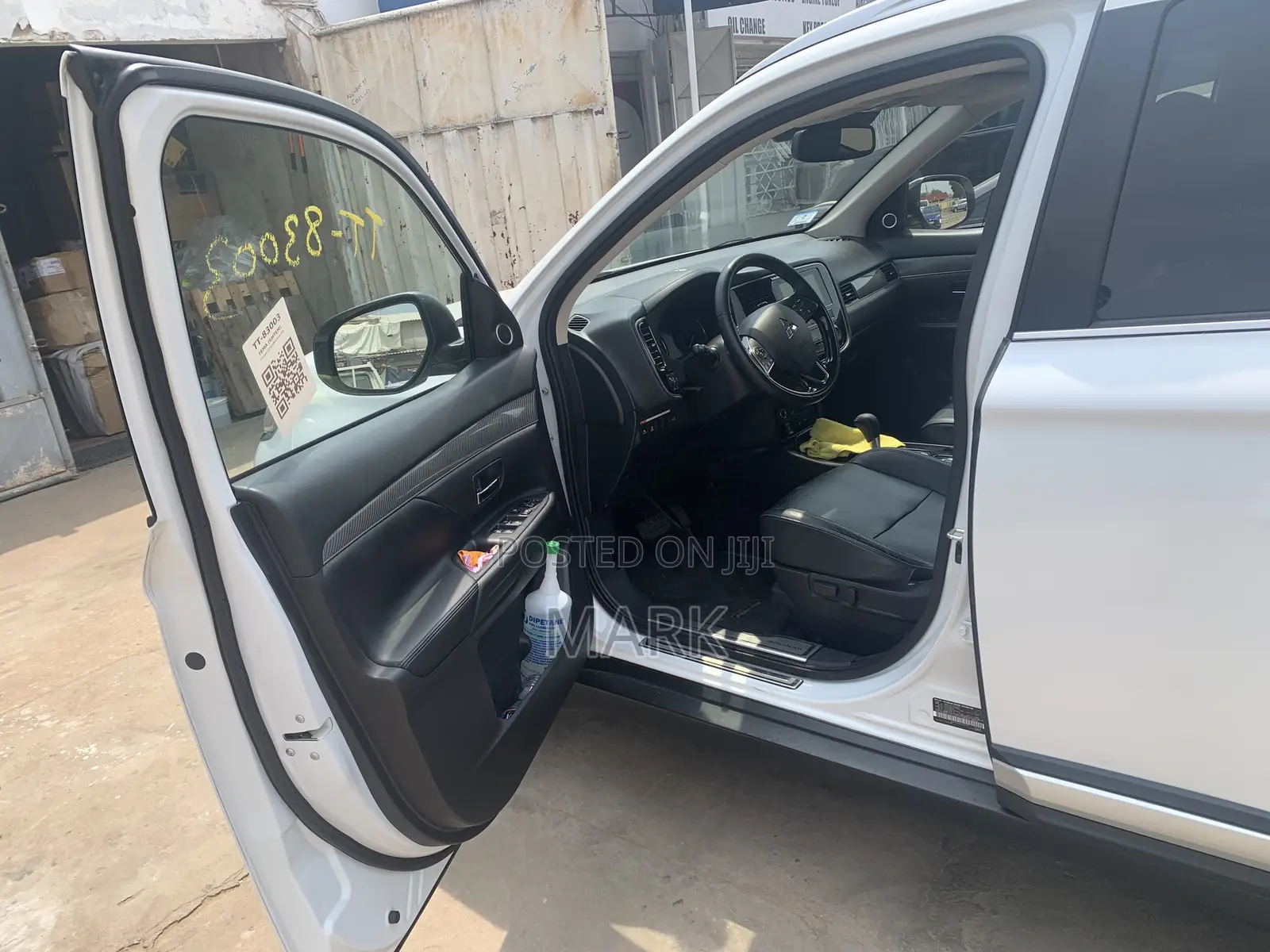 Mitsubishi Outlander 2019 White
