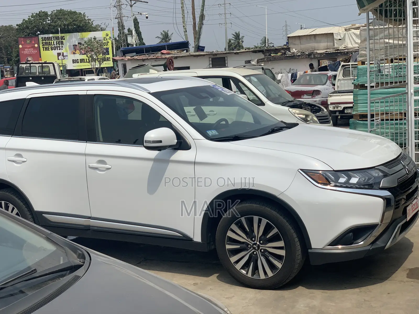 Mitsubishi Outlander 2019 White