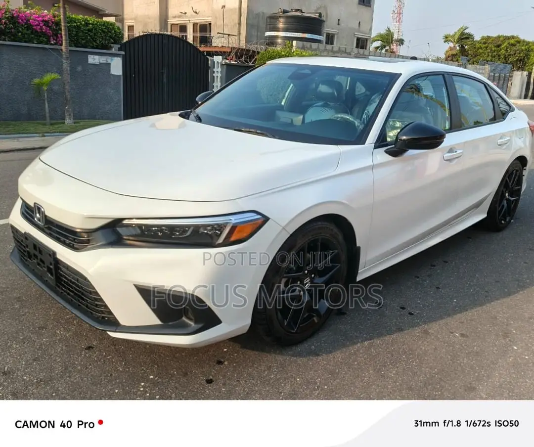 Honda Civic 2024 White