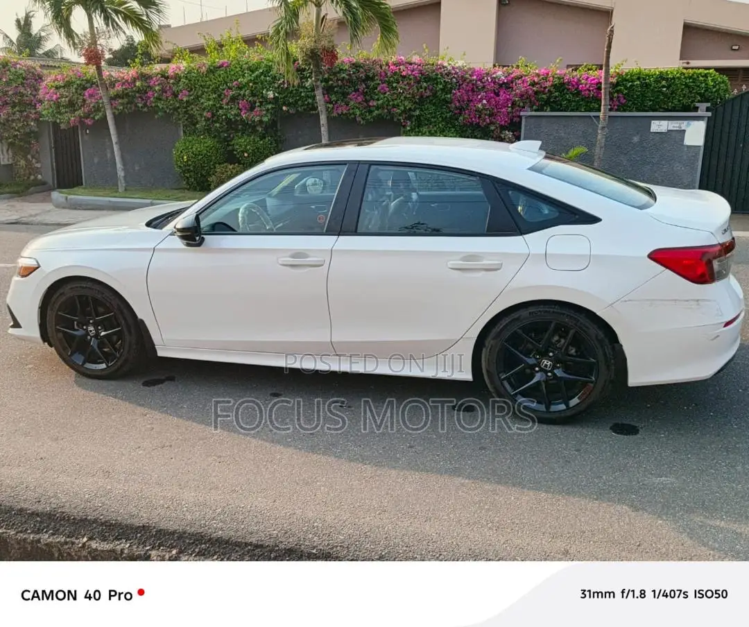 Honda Civic 2024 White