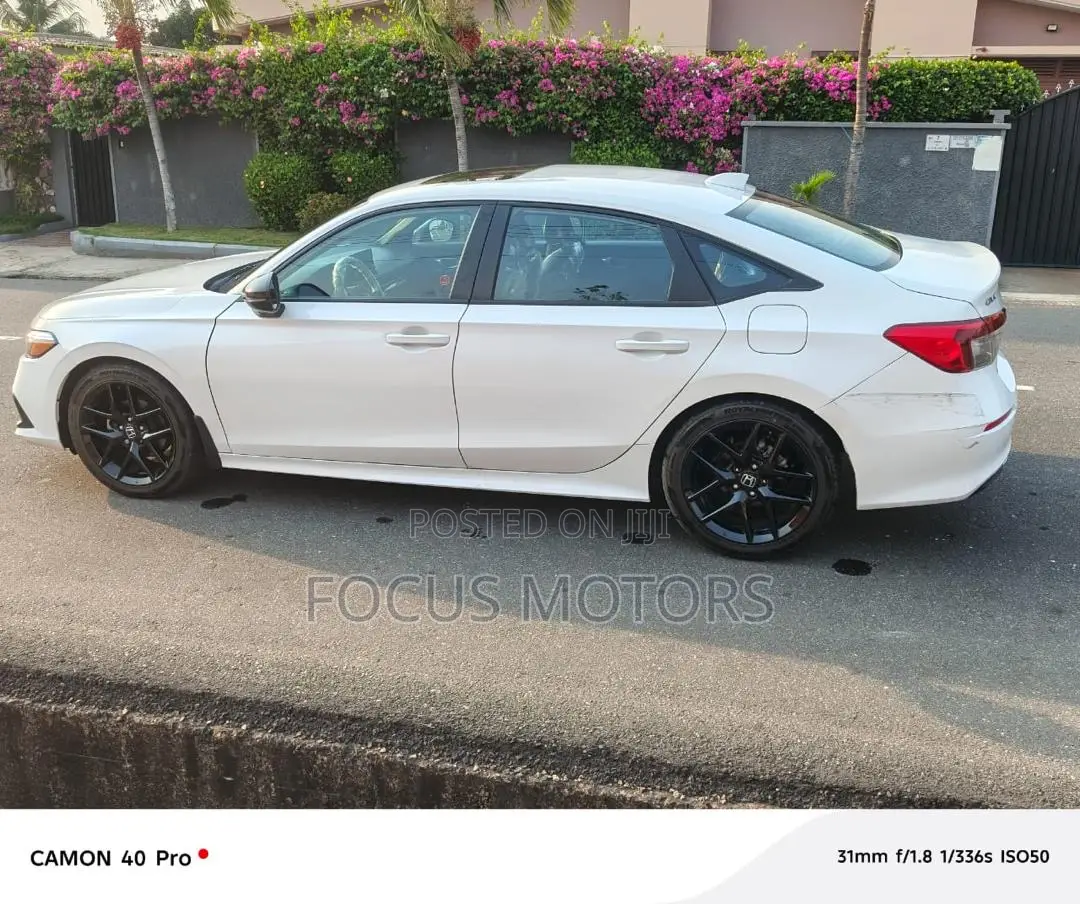 Honda Civic 2024 White