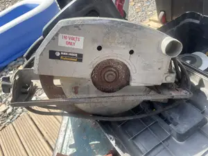 This Is a Pre-Owned Black Decker Circular Saw,