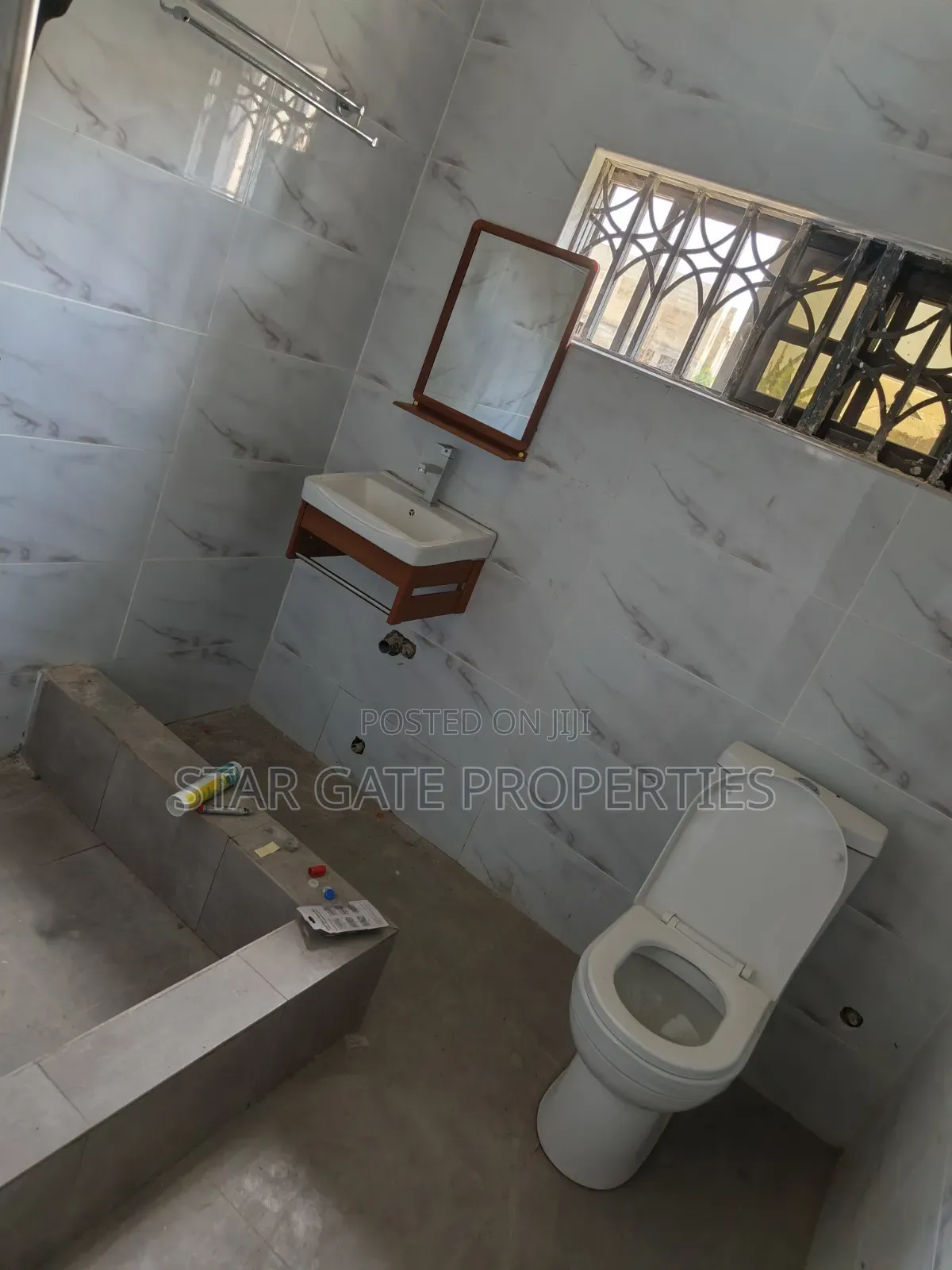 5bdrm House in Kenyasi Nwamasi., Kumasi Metropolitan for sale