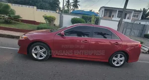 Toyota Camry XLE 4dr Sedan w/Prod. End 11/13 (2.5L 4cyl 6A) 2014 Red