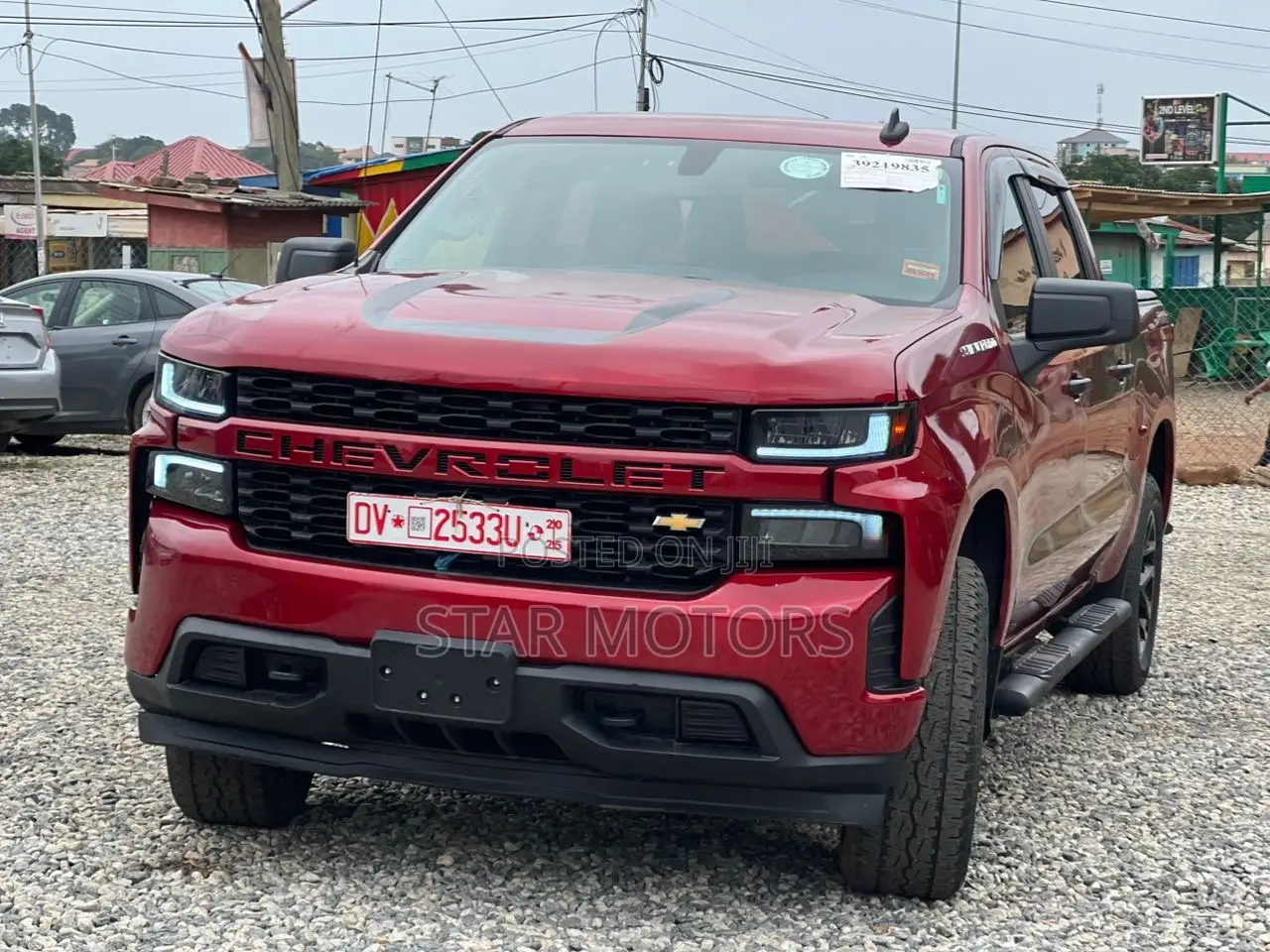 Chevrolet Silverado 2022 Silver