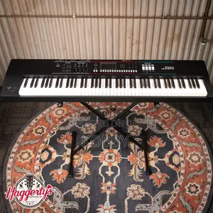 Roland Juno D8
