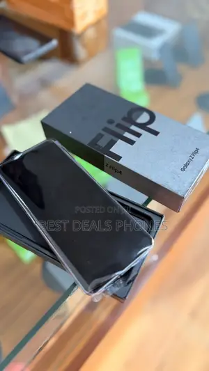 New Samsung Galaxy Z Flip4 256 GB Blue