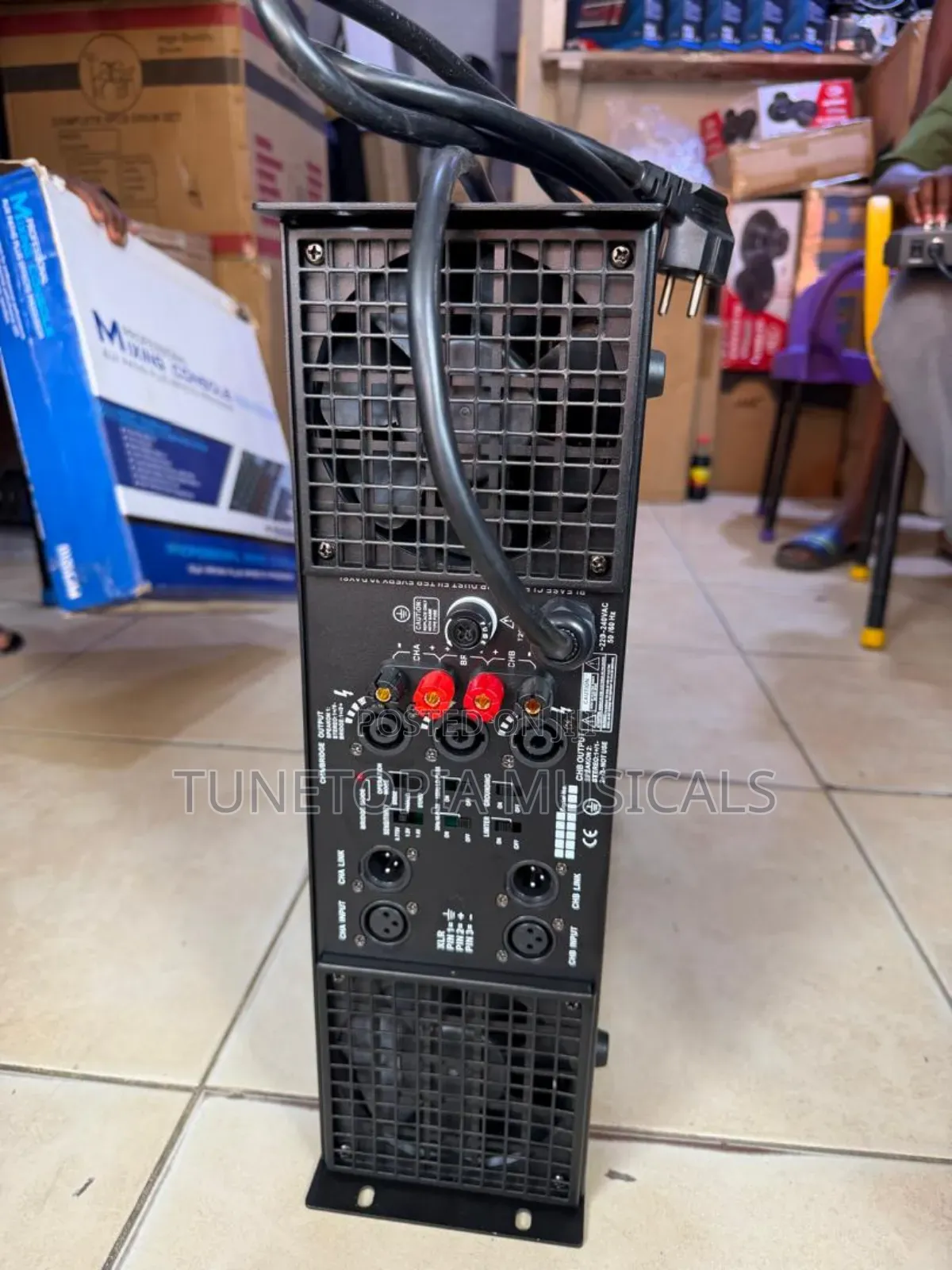 Crest Audio Ca20 Professional Power Amplifier.