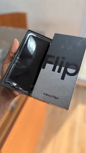 New Samsung Galaxy Z Flip4 256 GB Green