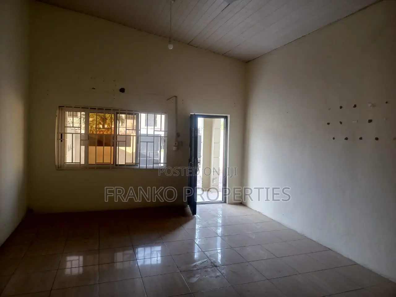 3bdrm House in Franko Properties, Lake Side Estate for sale