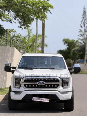 Ford F-150 LARIAT 2021 White