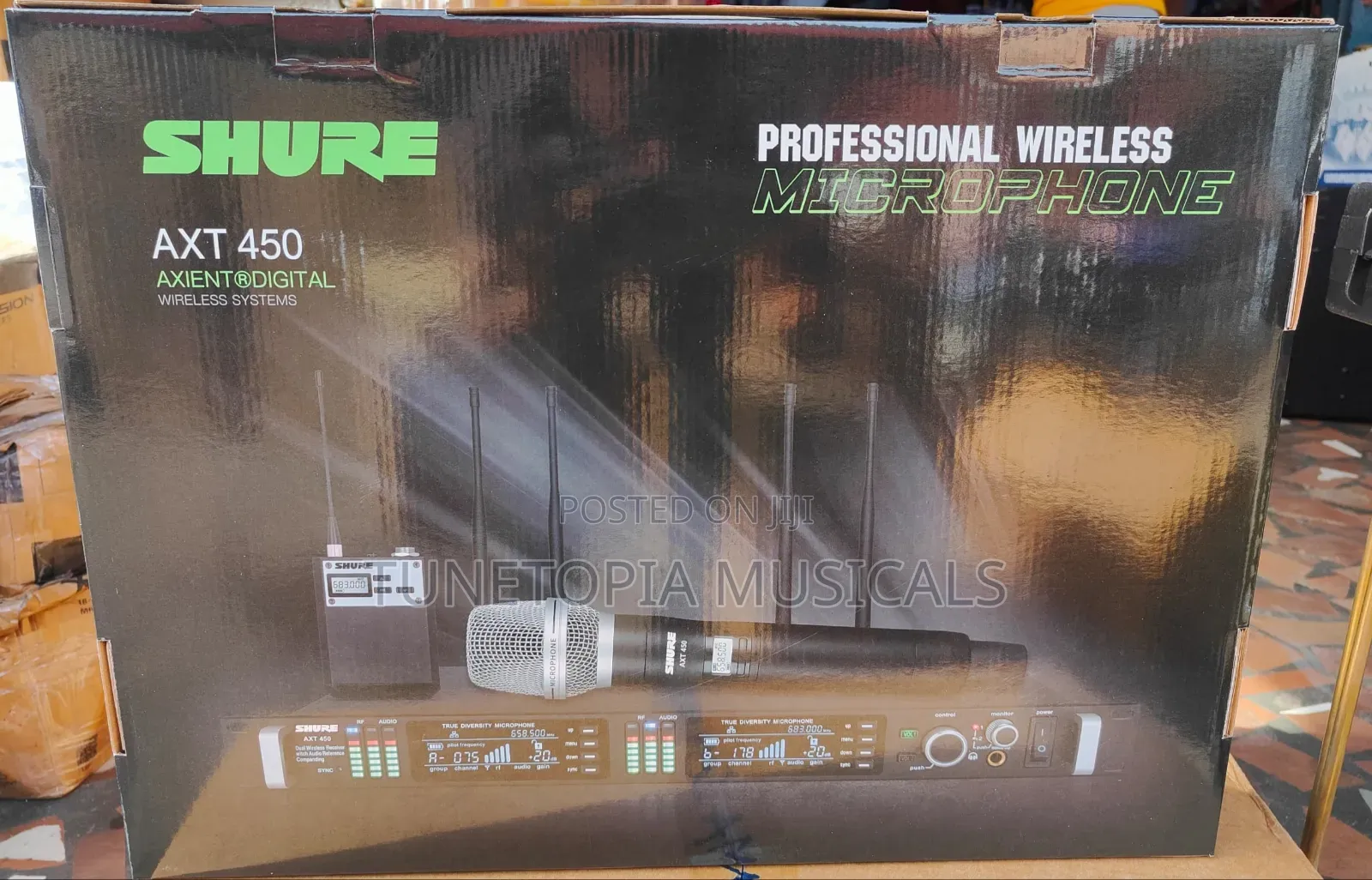 2in1 Shure Axt450 Wireless Microphone System.