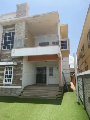 4bdrm Duplex in Chis-Lon Broker’S., West Hills Mall Area for rent