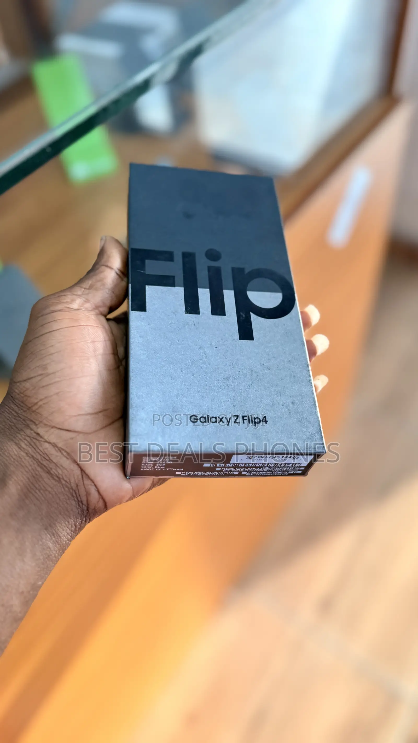 New Samsung Galaxy Z Flip4 256 GB White