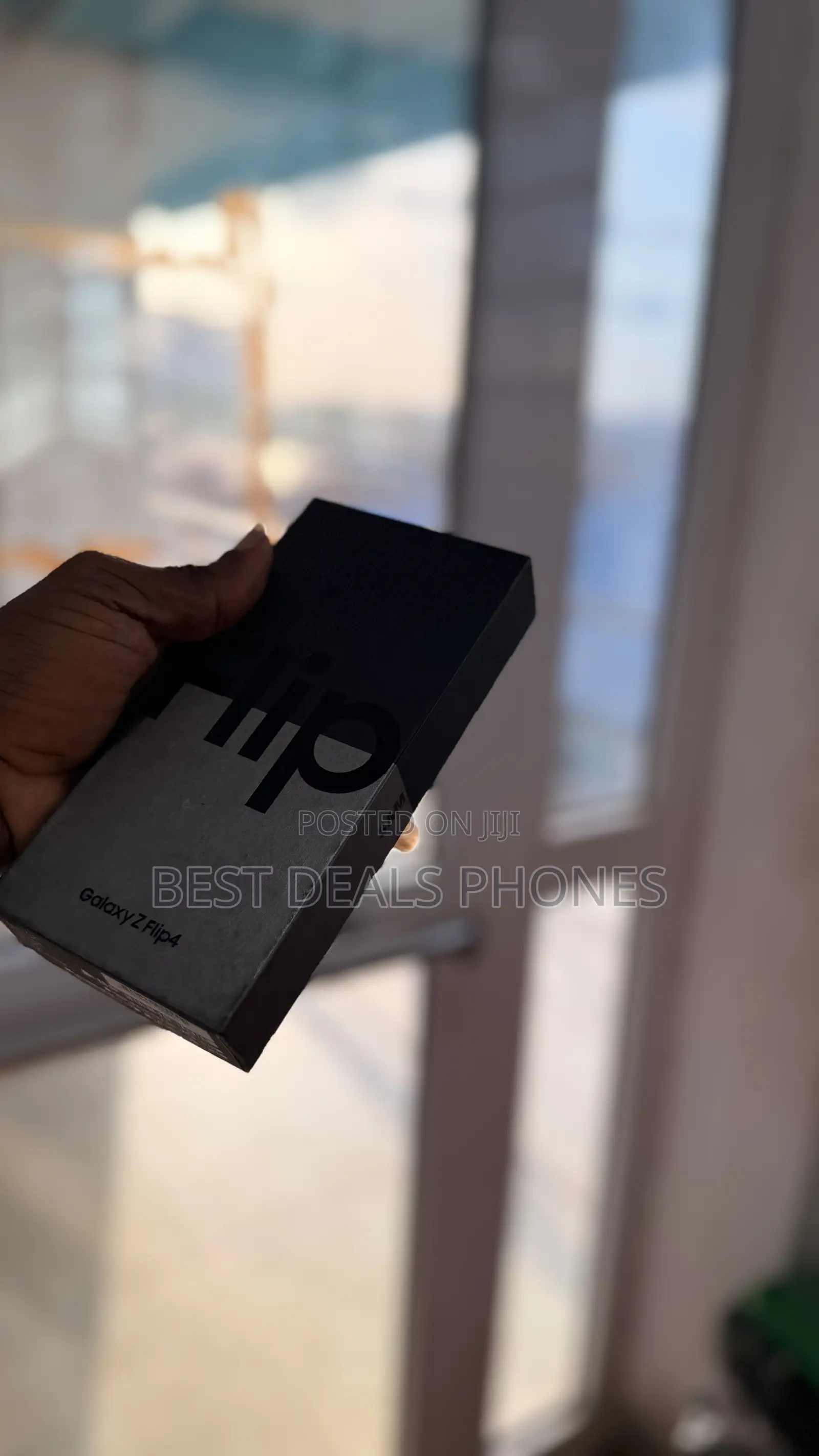 New Samsung Galaxy Z Flip4 256 GB Yellow