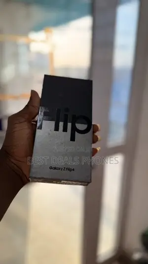 New Samsung Galaxy Z Flip4 256 GB Yellow
