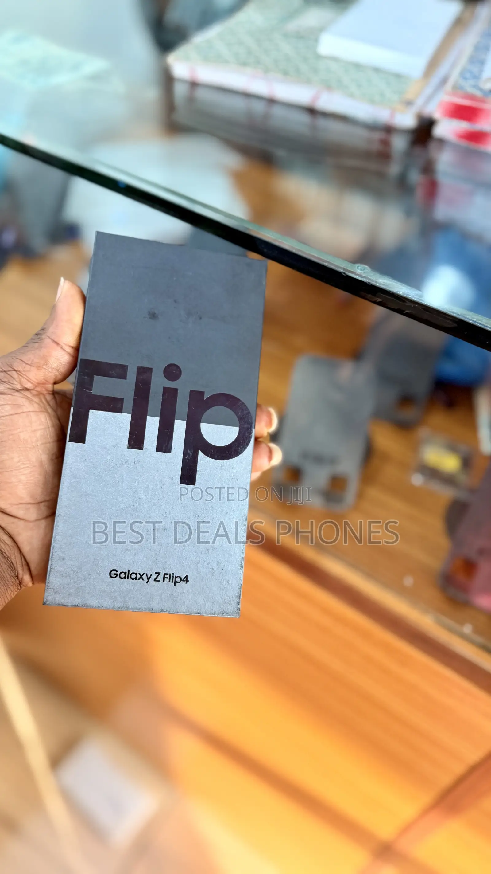 New Samsung Galaxy Z Flip4 256 GB Black
