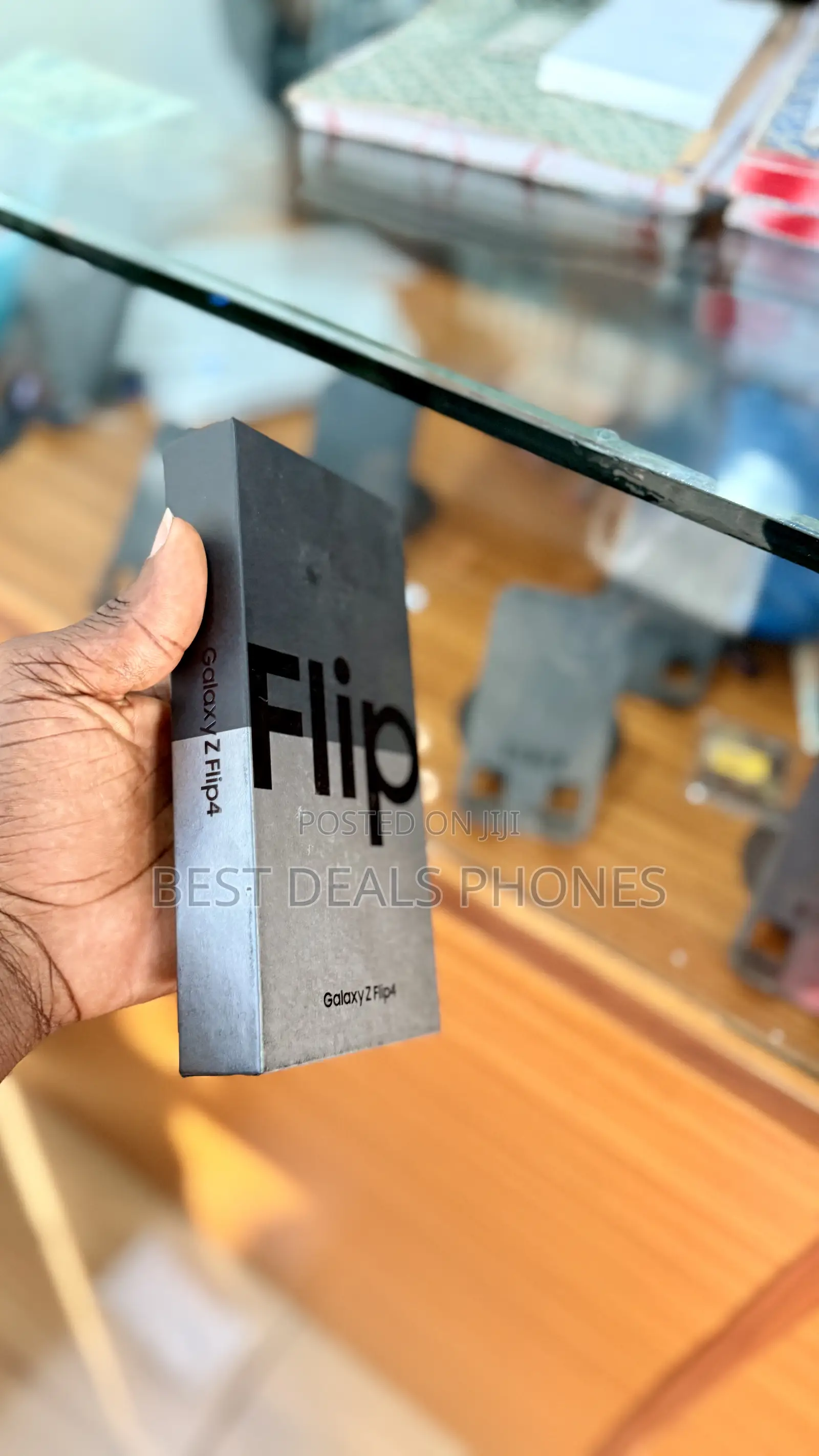 New Samsung Galaxy Z Flip4 256 GB Black