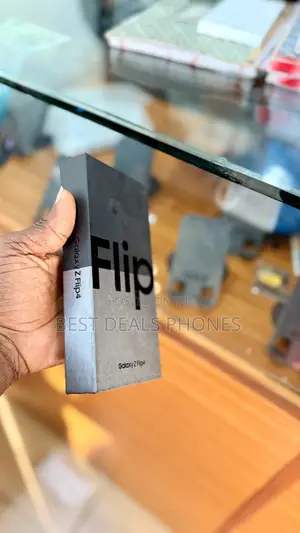 New Samsung Galaxy Z Flip4 256 GB Black