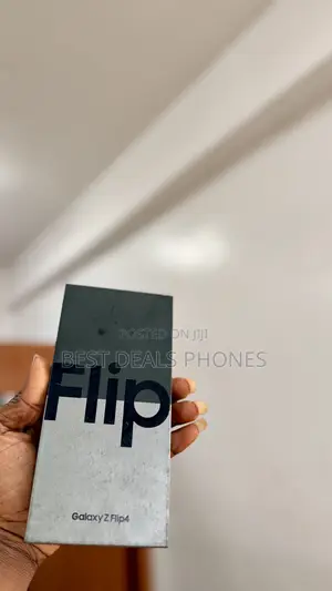New Samsung Galaxy Z Flip4 256 GB Orange
