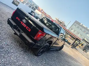 Ford F-150 2023 Black