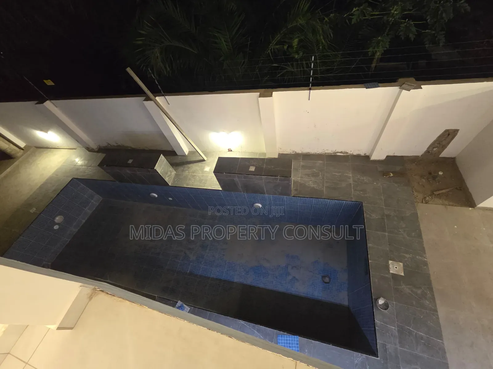 5bdrm House in Adjiringanor, Ability for sale