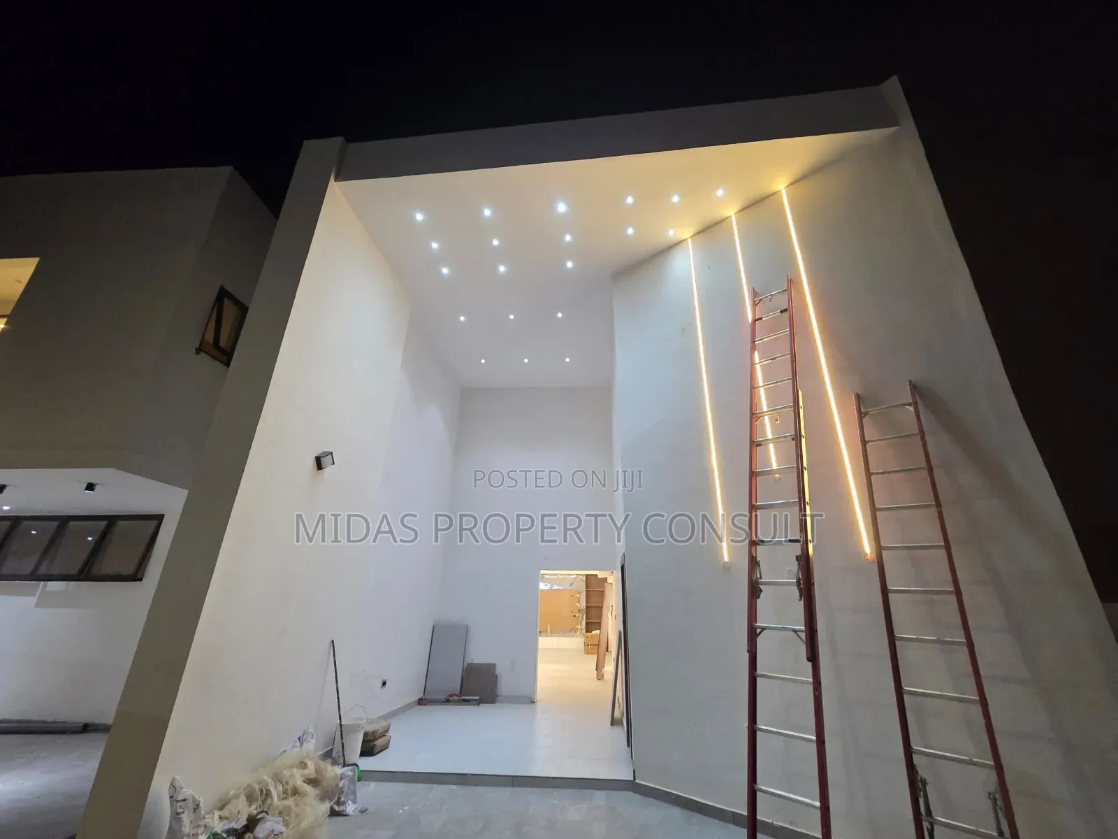 5bdrm House in Adjiringanor, Ability for sale