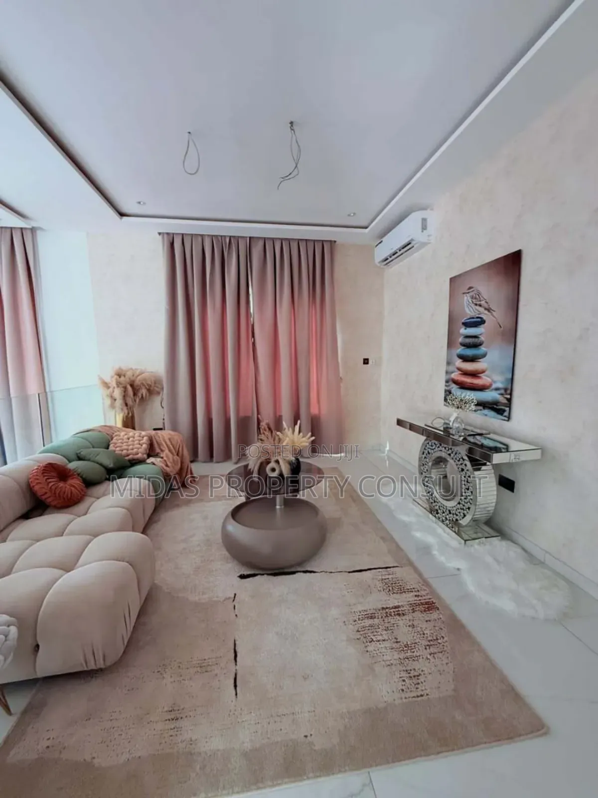 5bdrm House in Adjiringanor, Ability for sale