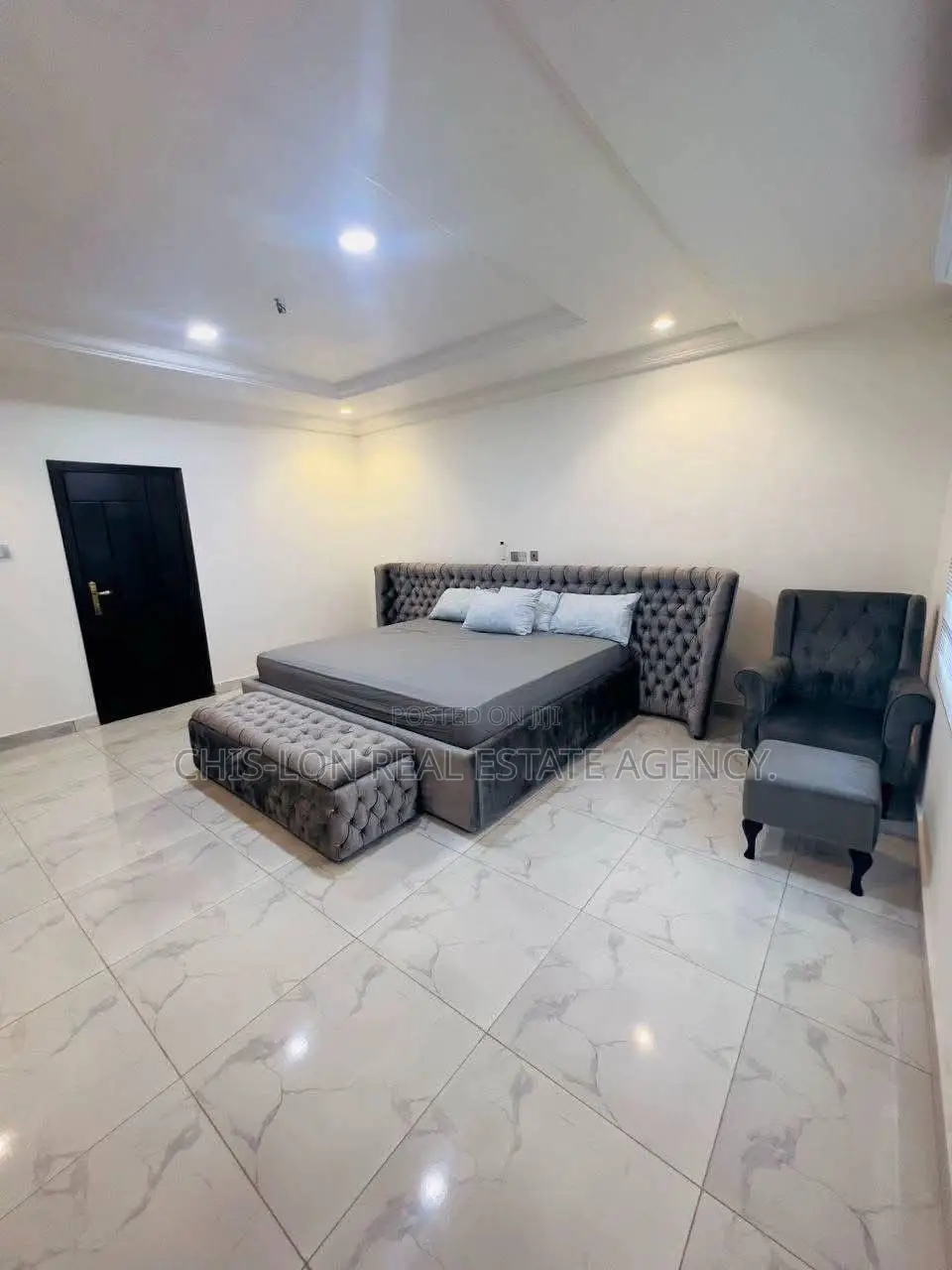 4bdrm Duplex in Kokrobite Road, Old Barrier for sale
