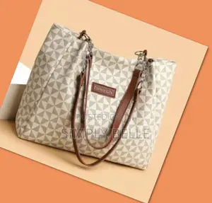 Large-Capacity Fashionable Tote Bag