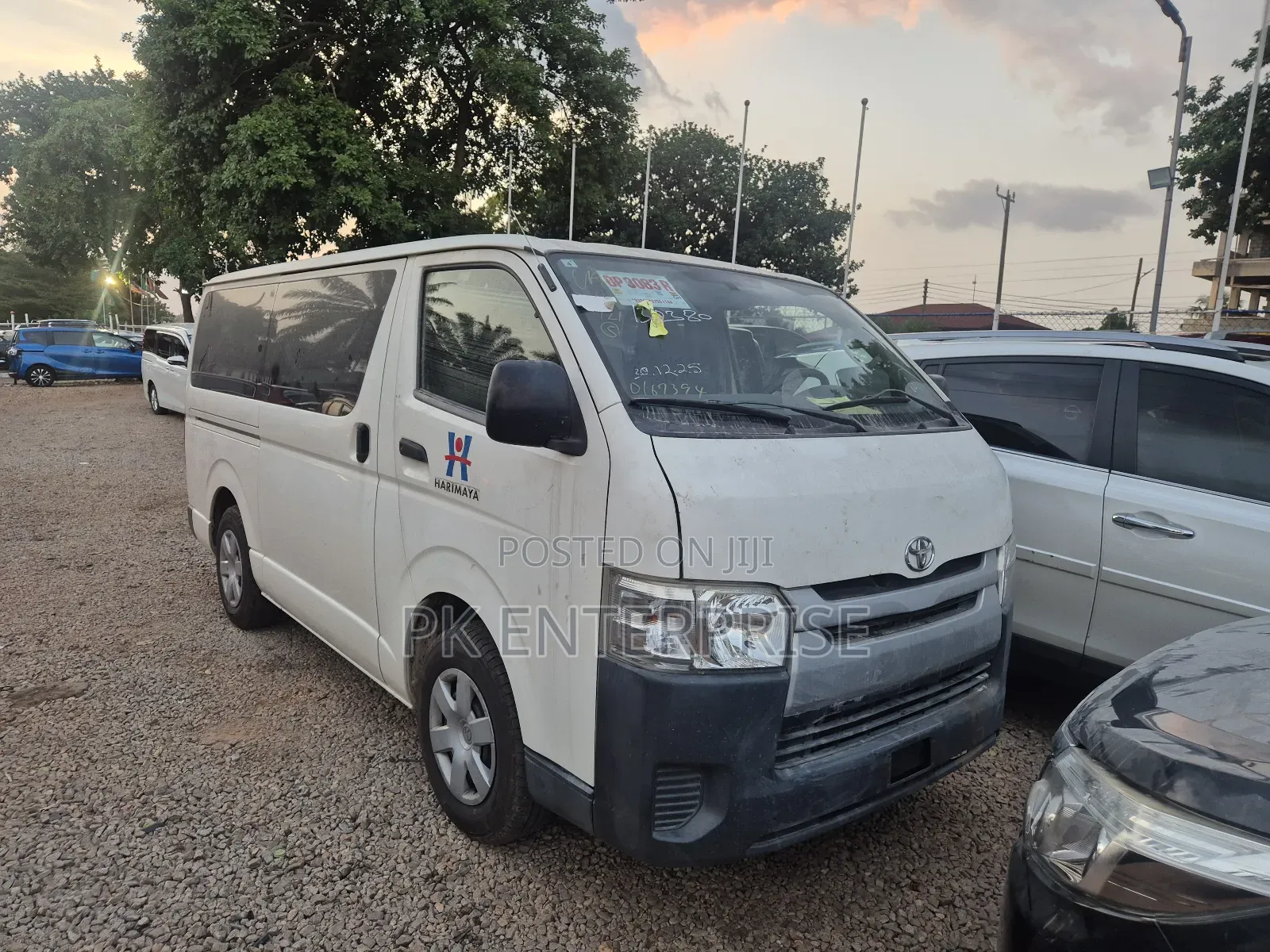 Toyota HiAce 2015 White