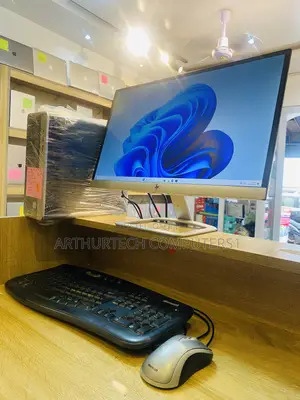 Desktop Computer HP ProDesk 400 G5 8GB Intel Core i5 HDD 500GB