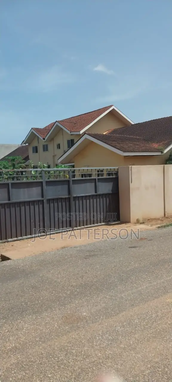 14bdrm Mansion in Ability for sale