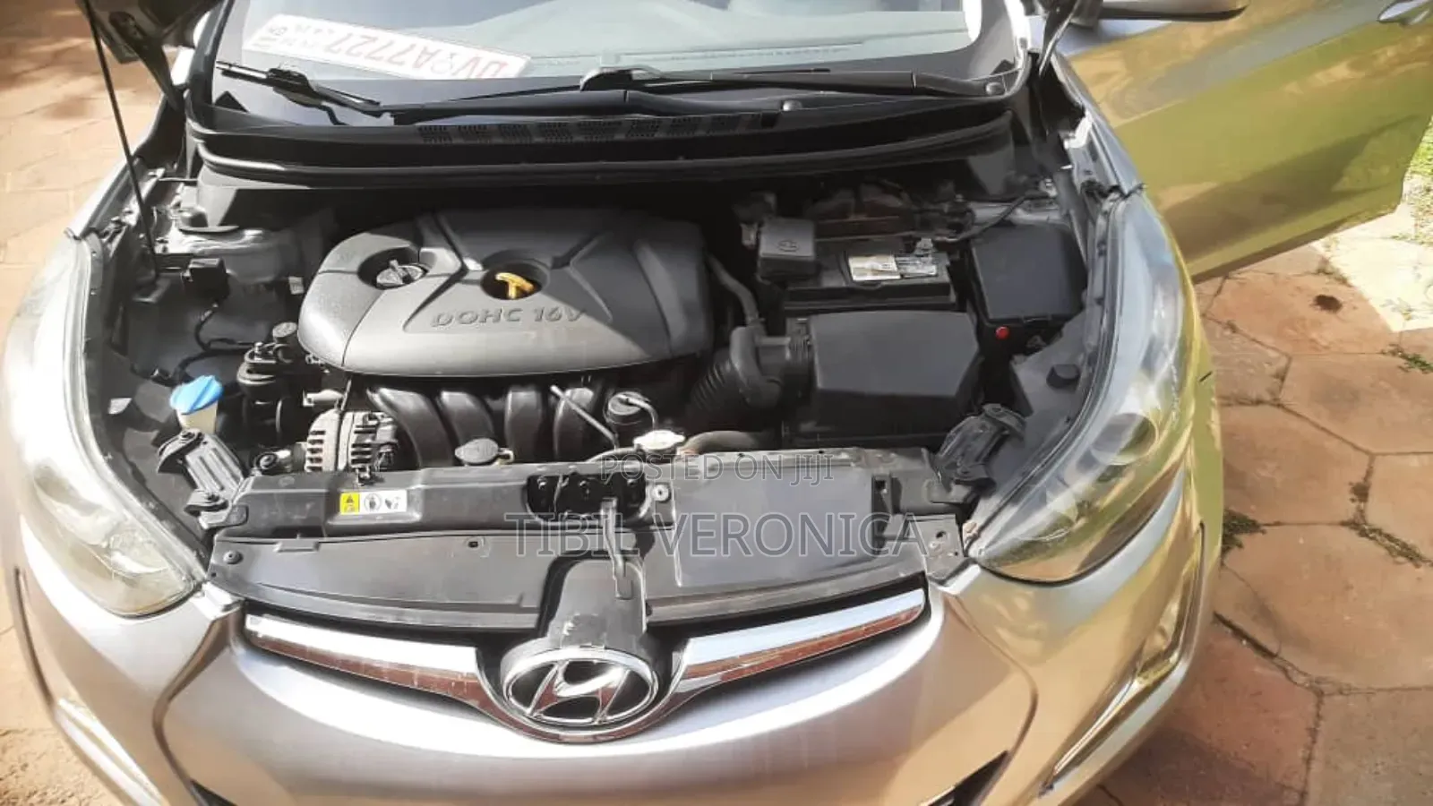 Hyundai Elantra SE Sedan FWD (1.8L 4cyl 6A) 2016 Silver