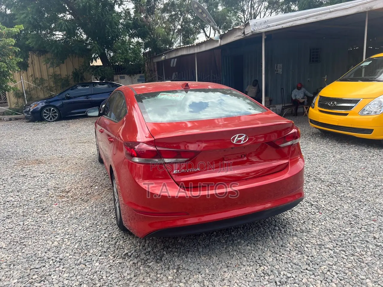 Hyundai Elantra SE Sedan FWD (2.0L 4cyl 6M) 2017 Orange
