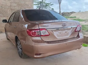 Toyota Corolla LE 4dr Sedan (1.8L 4cyl 4A) 2011 Gold