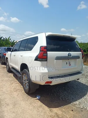 Toyota Land Cruiser Prado 2.7 2019 White