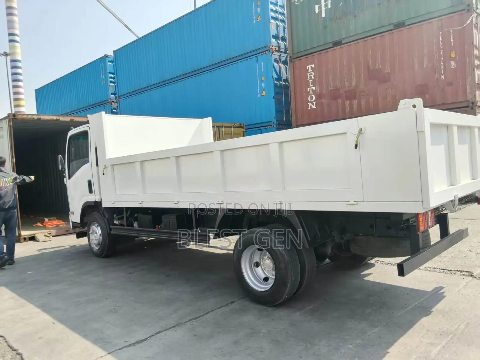 Isuzu Motors Dump Truck 10 Ton 2017–Clean Engine, New Body, No Faults