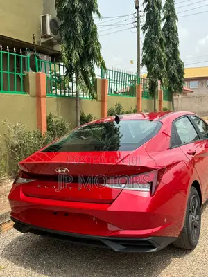 Hyundai Elantra SEL 2021 Red