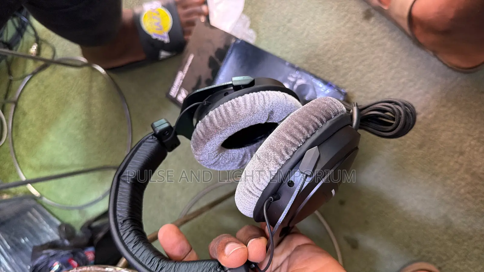 Electro-Voice (Ev) Hdj8000 Studio Monitoring Headphones