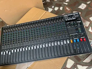Yamaha SMX-2400 ( Mixer 24 Channel)