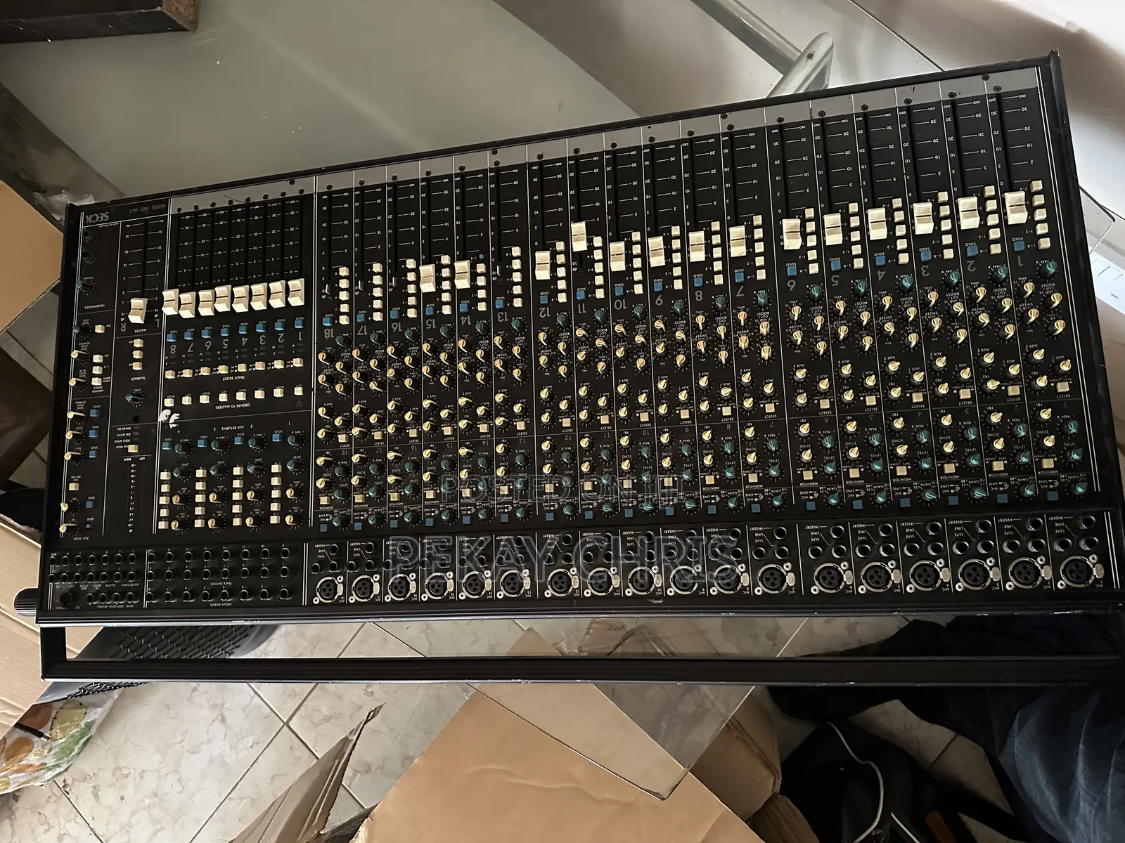 Professional Seck 1882 Mkii 18-Channel British Analog Mixer(Unit Only)