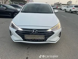 Hyundai Elantra 2019 White