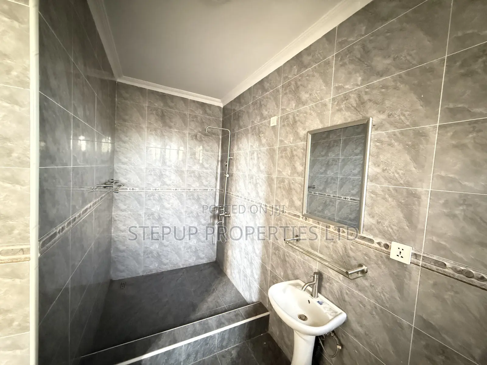 2bdrm Apartment in Abokobi for rent