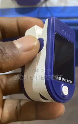 Fingerstrip Pulse Oximeter