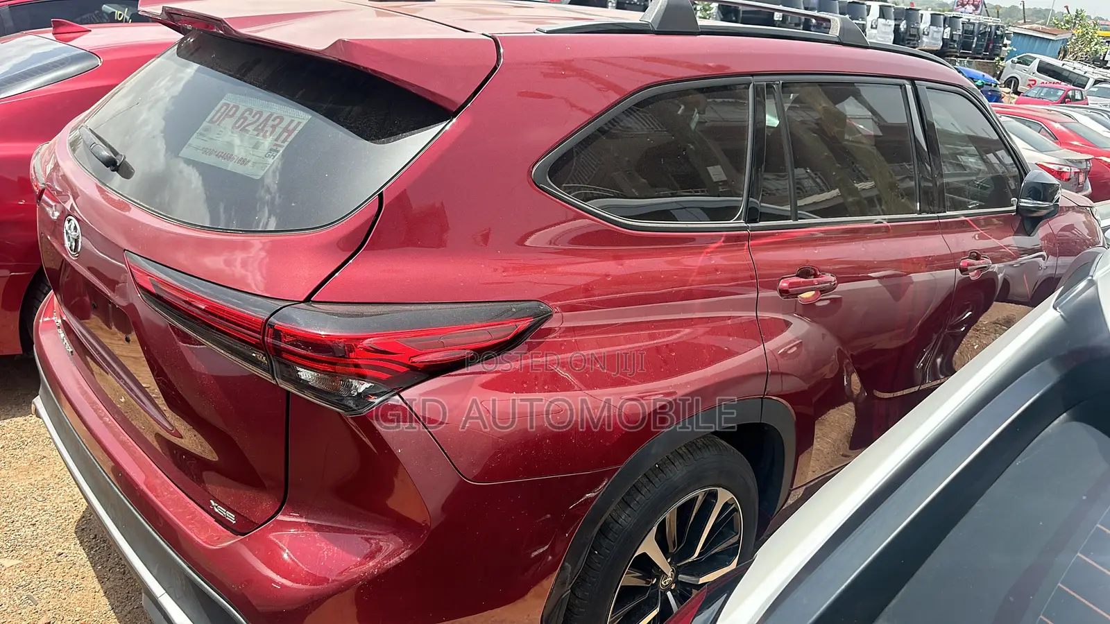 Toyota Highlander XSE 2022 Red