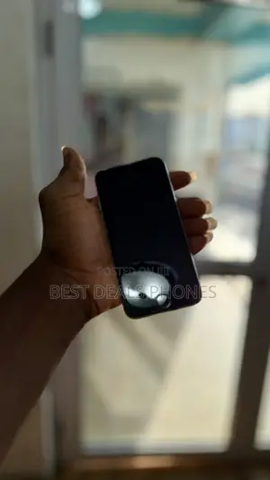 Apple iPhone SE (2020) 64 GB Silver