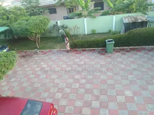 2bdrm Apartment in Ebenard, Lashibi for rent