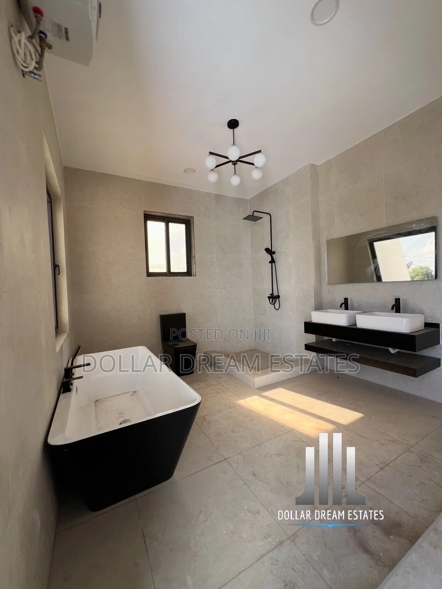 3bdrm House in Adjiriganor for sale