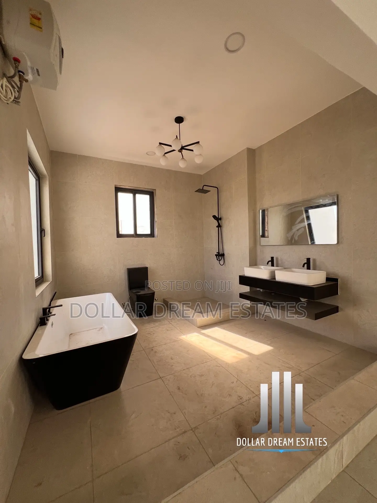 3bdrm House in Adjiriganor for sale
